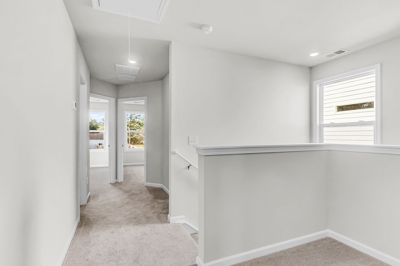 215 Central Creek Drive Photo 21