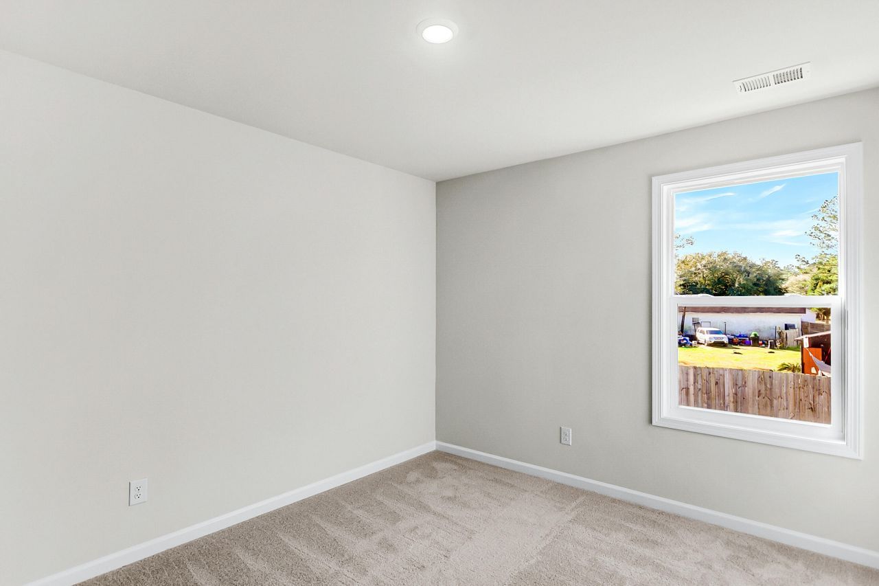 215 Central Creek Drive Photo 24