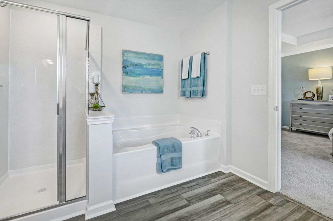 215 Central Creek Drive Photo 43