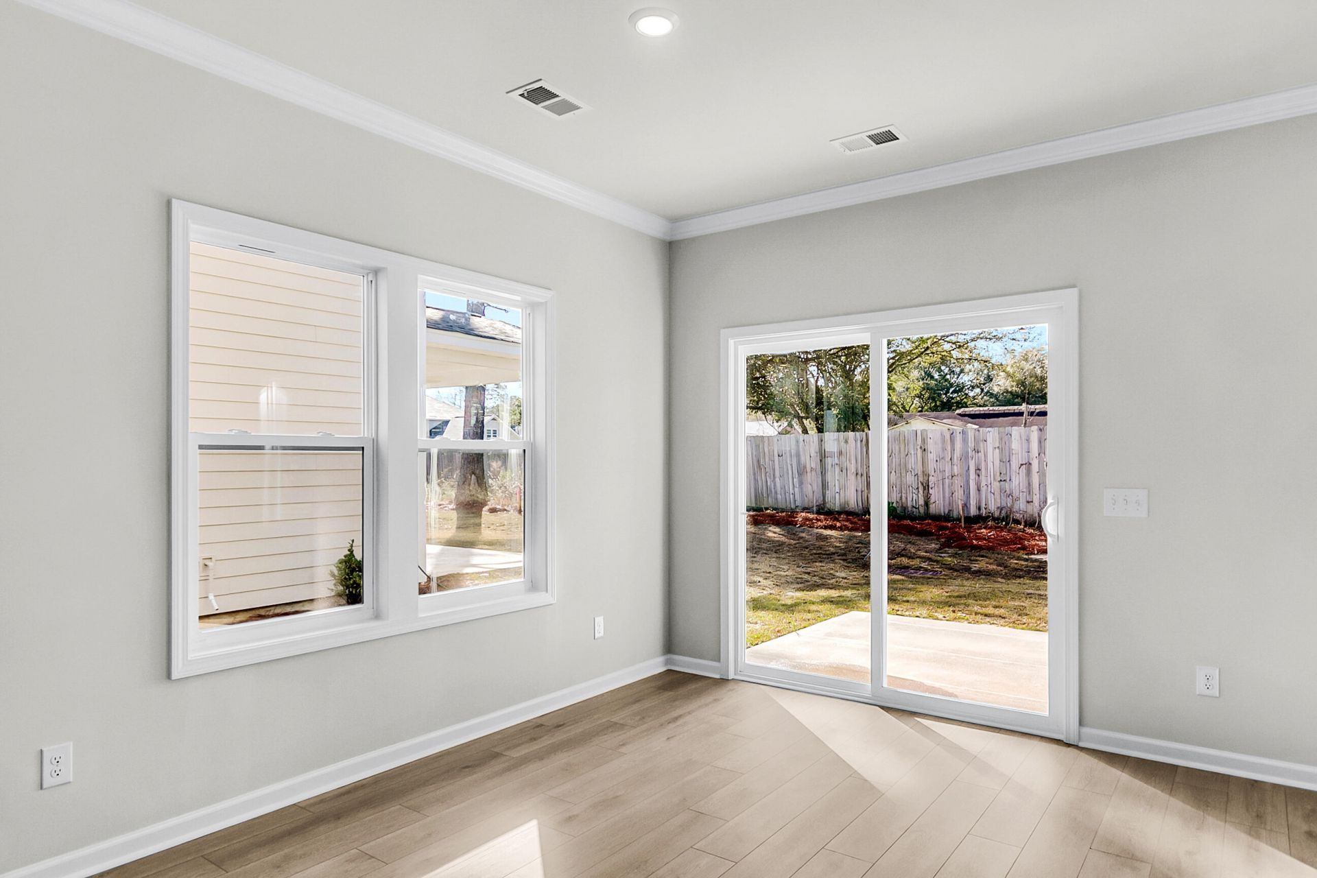 215 Central Creek Drive Photo 9