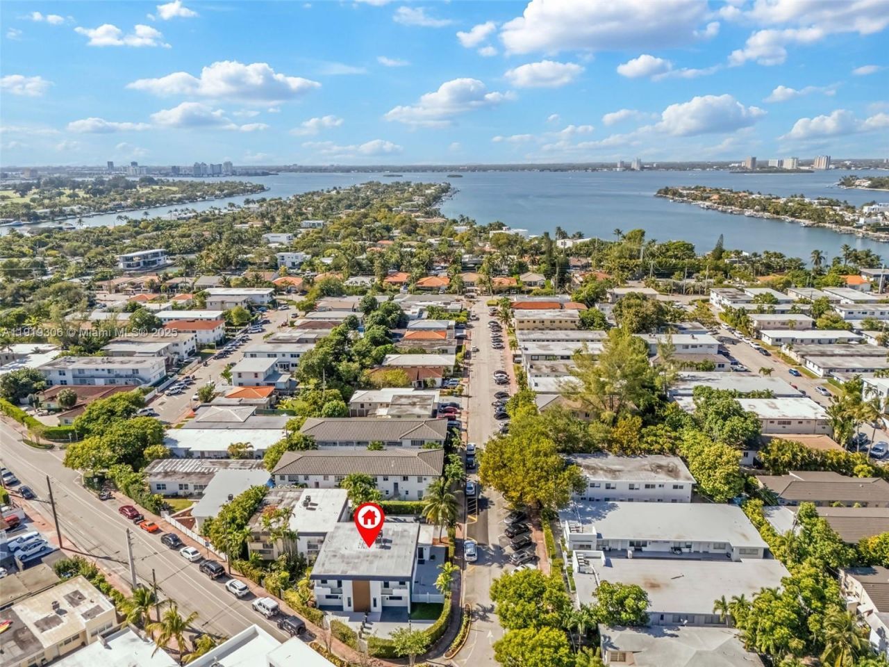 7996 Crespi Blvd, Unit 4, Miami Beach, FL 33141 Photo