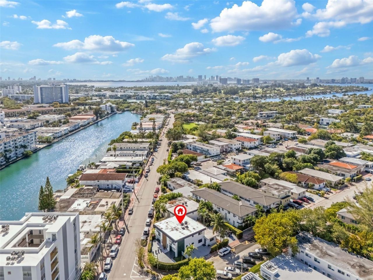 7996 Crespi Blvd, Unit 4, Miami Beach, FL 33141 Photo