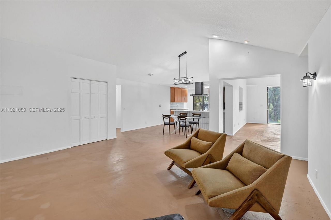 2360 Dover, Weston, FL 33326 Photo