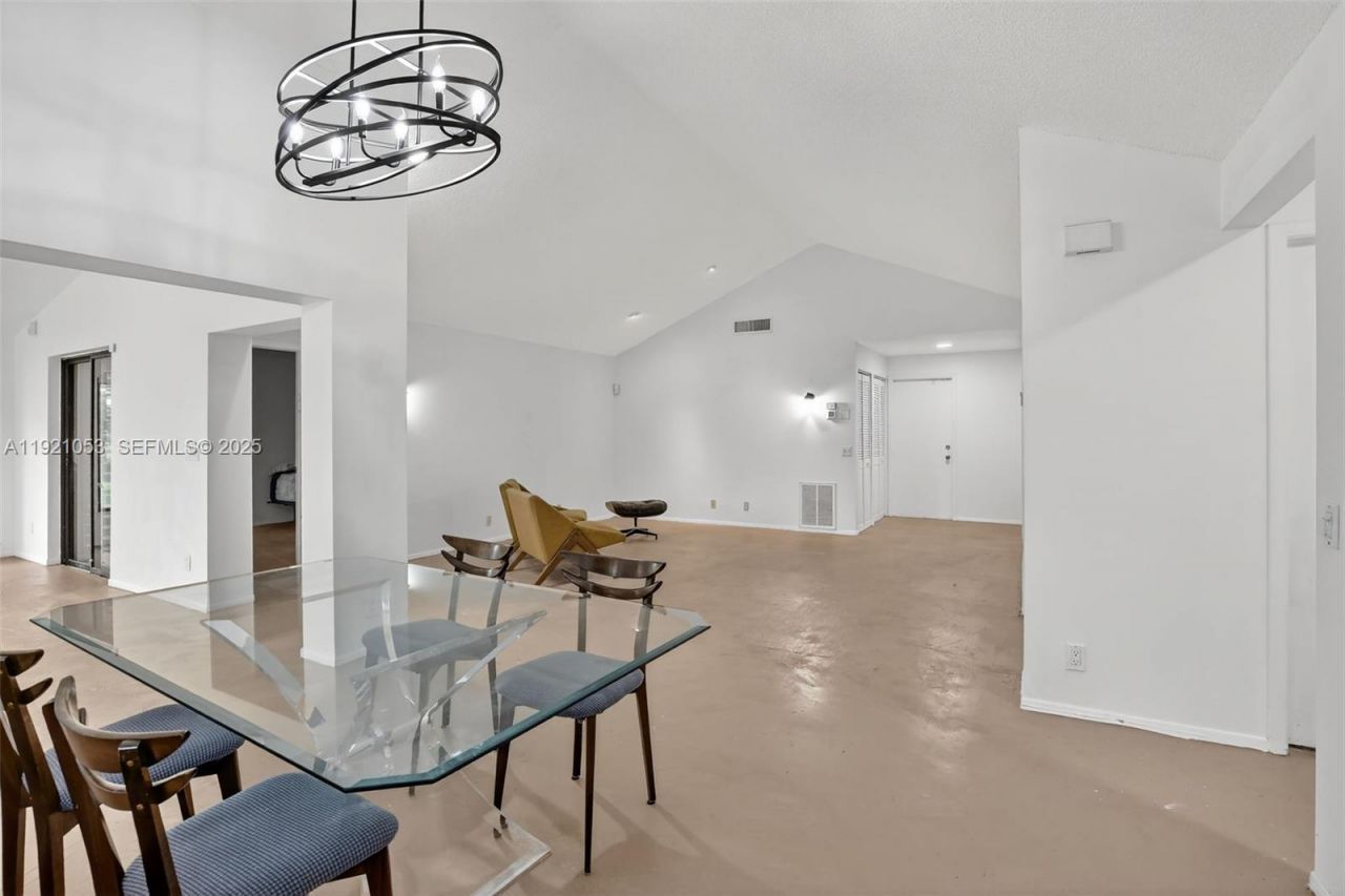 2360 Dover, Weston, FL 33326 Photo