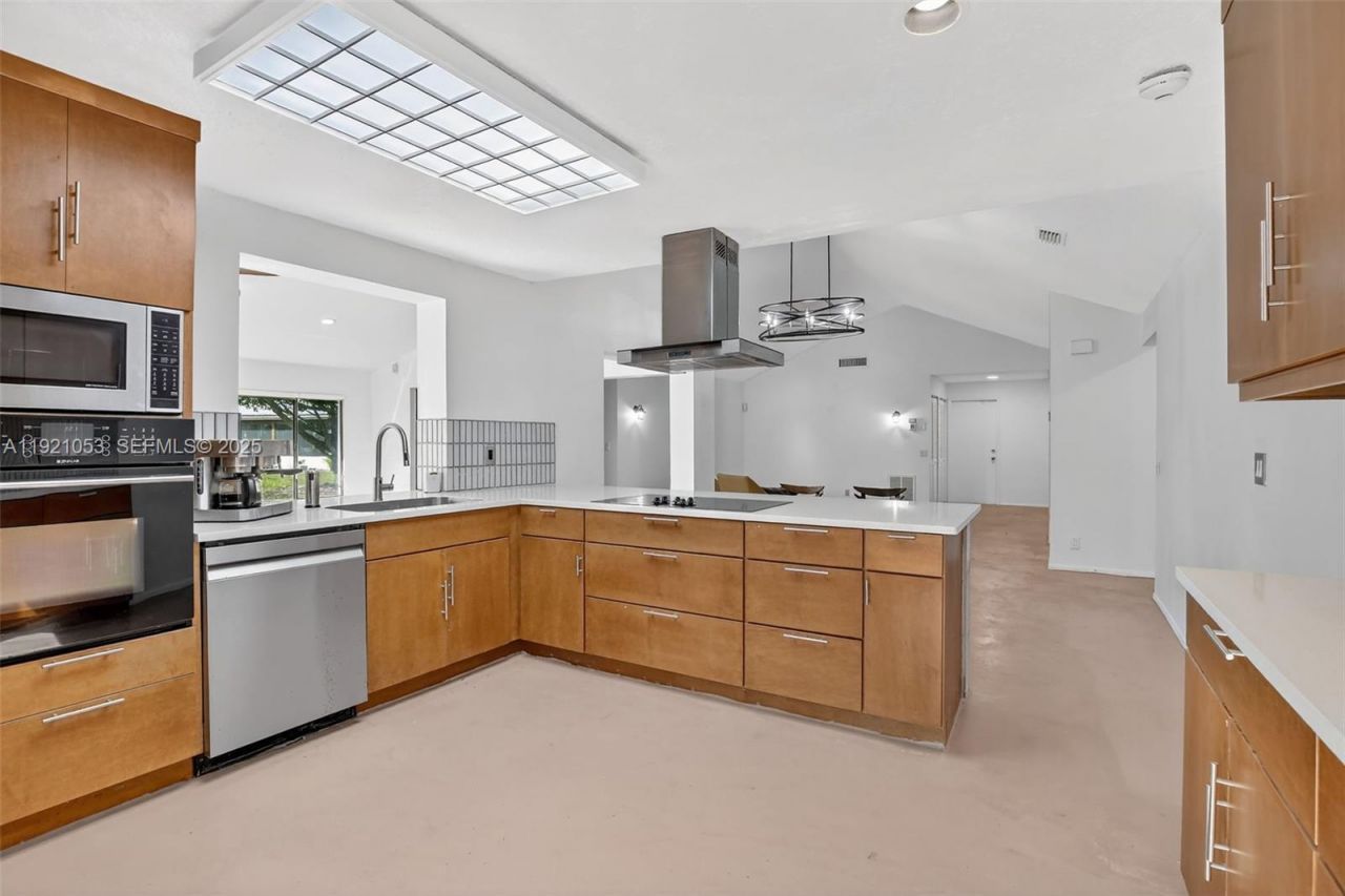 2360 Dover, Weston, FL 33326 Photo