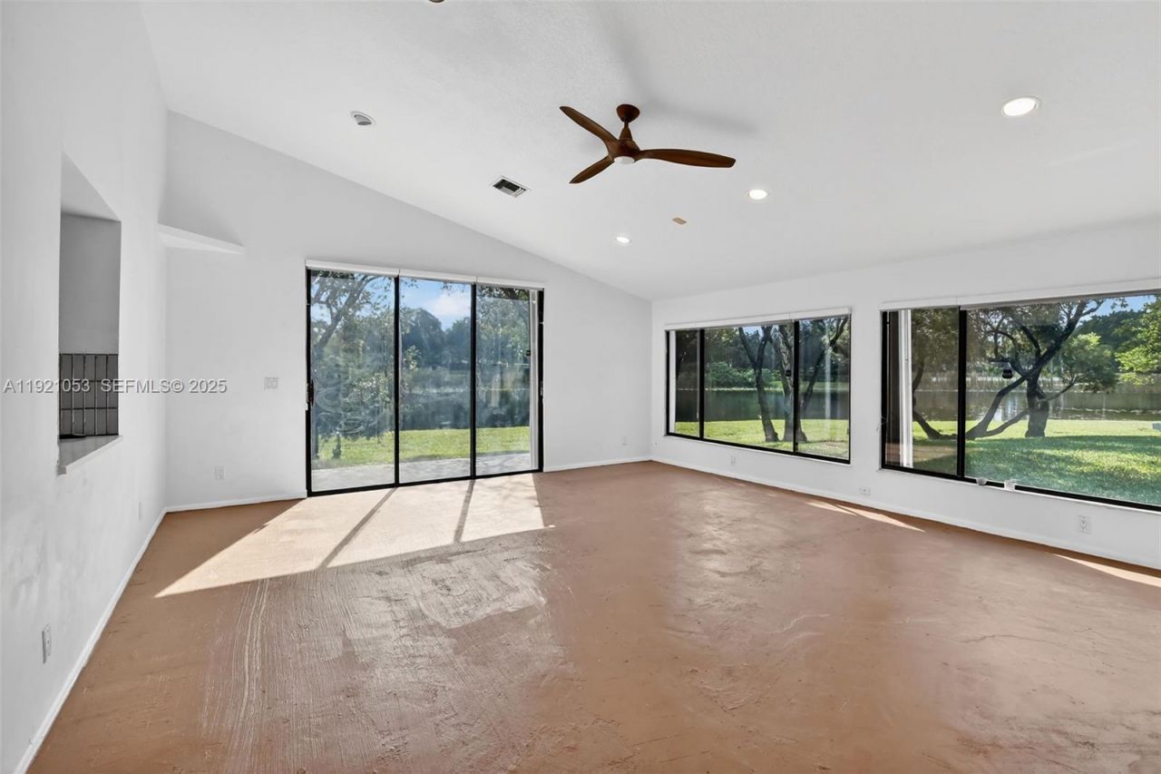 2360 Dover, Weston, FL 33326 Photo