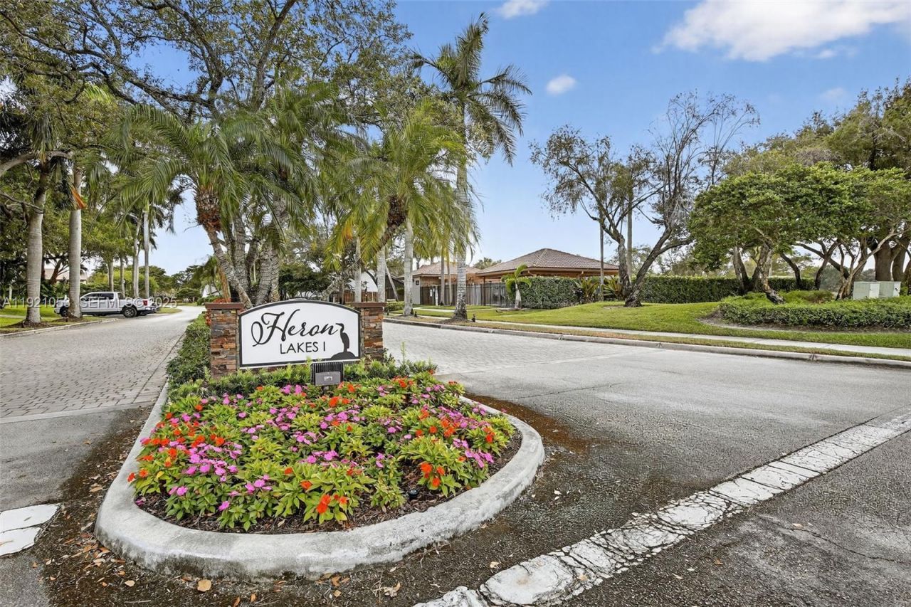 2360 Dover, Weston, FL 33326 Photo