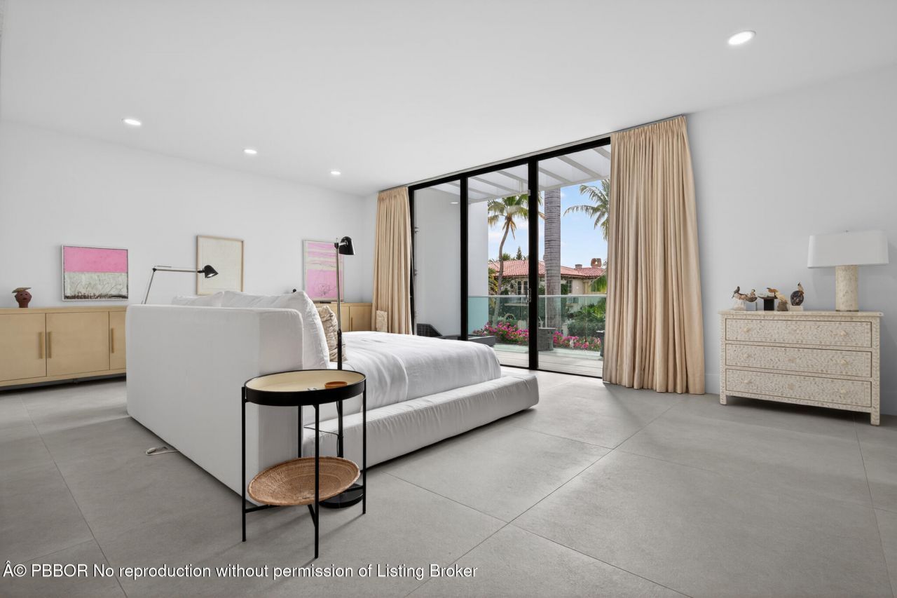 423 Chilean Avenue, Unit 423, Palm Beach, FL 33480 Photo