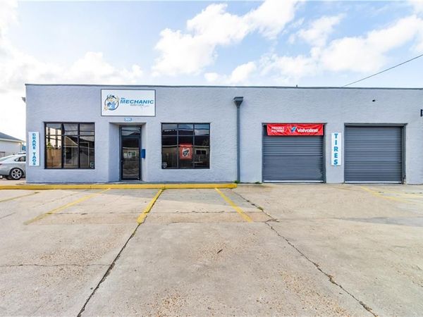 301 5TH Street, Gretna, LA 70053