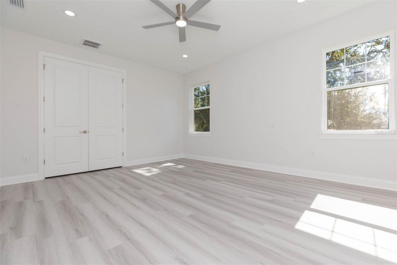 4718 W Knights Avenue, Tampa, FL 33611 Photo