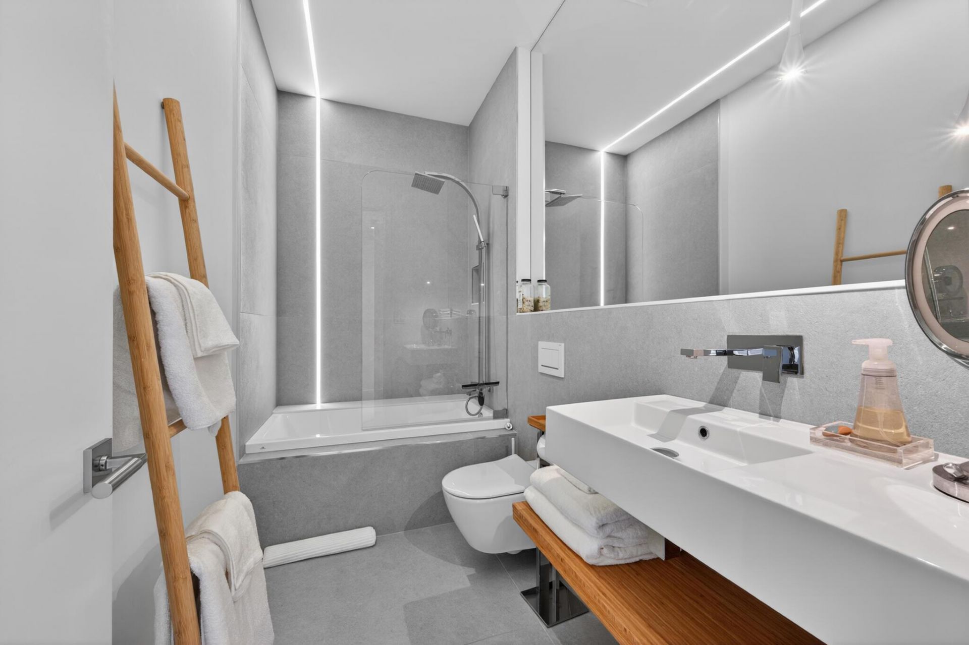 423 Chilean Avenue, Palm Beach, FL 33480 Photo