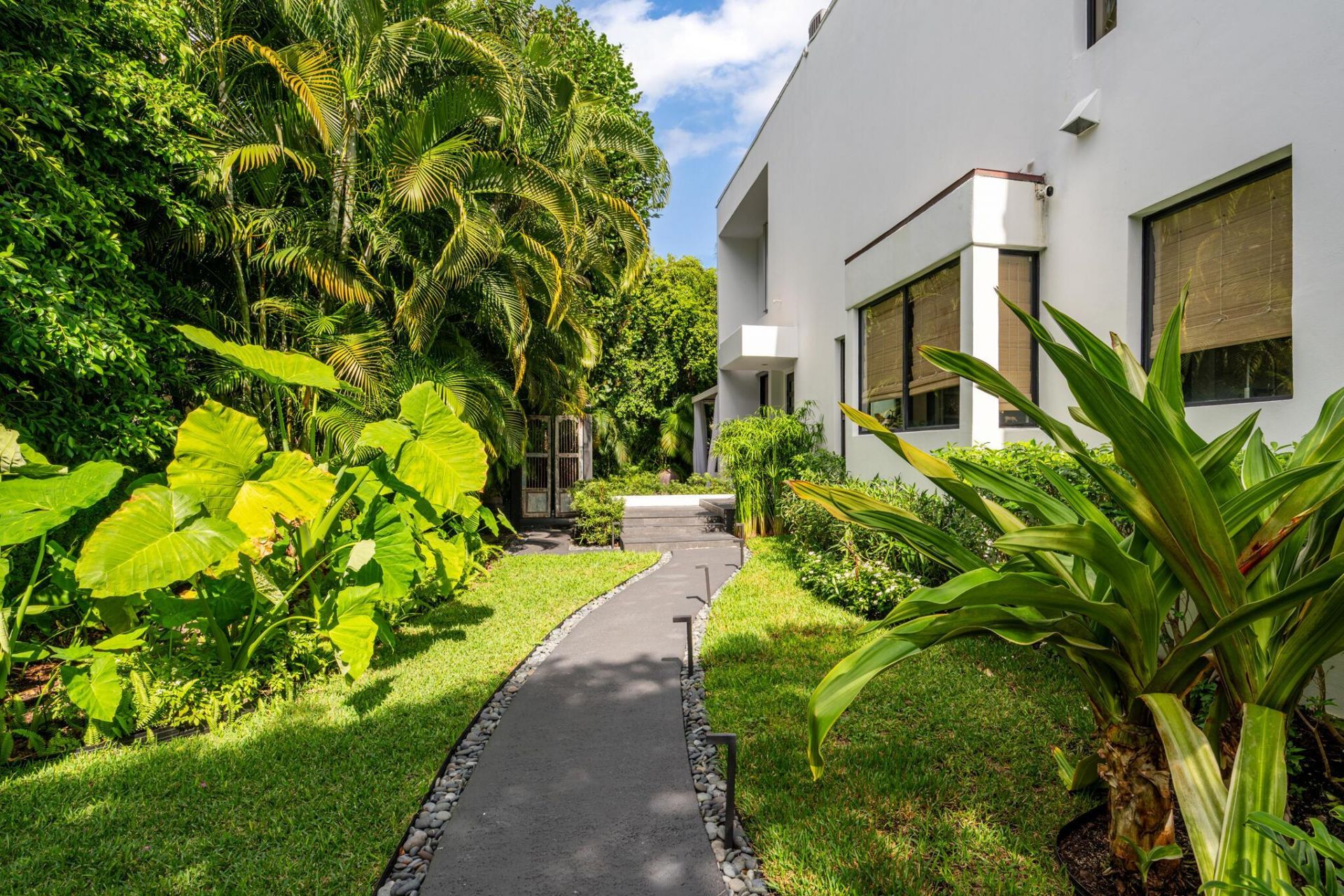 423 Chilean Avenue, Palm Beach, FL 33480 Photo