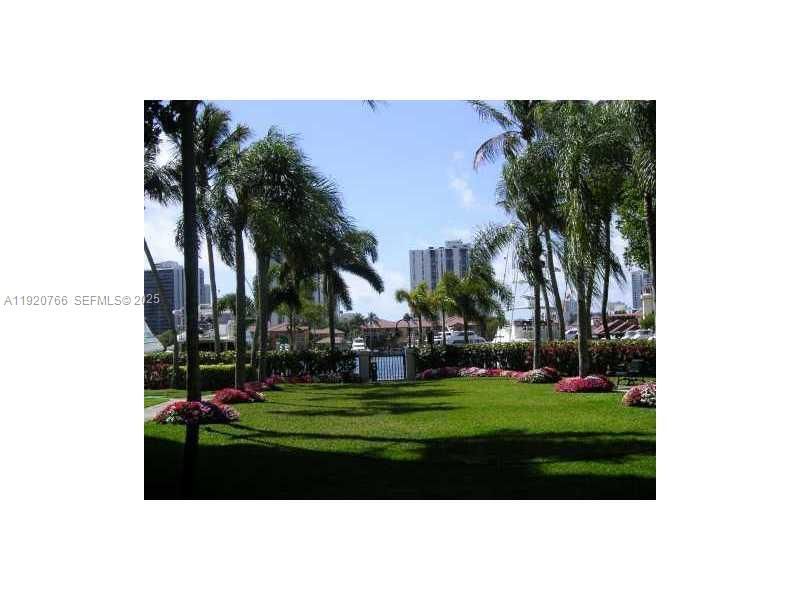 3600 Yacht Club Dr, Unit 1204, Aventura, FL 33180 Photo