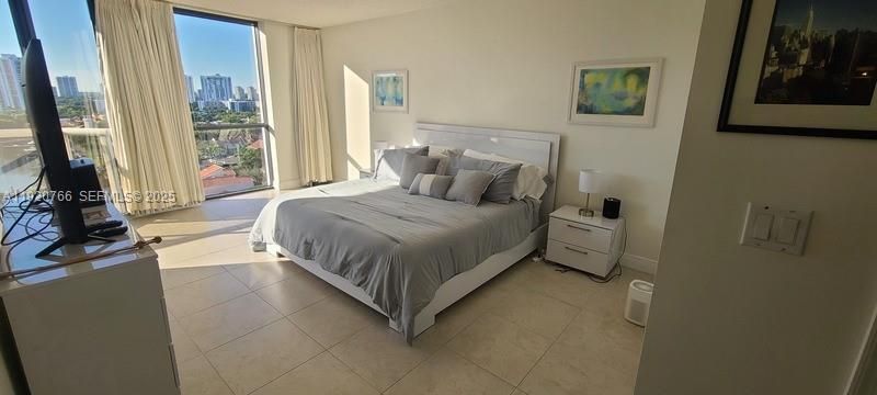 3600 Yacht Club Dr, Unit 1204, Aventura, FL 33180 Photo