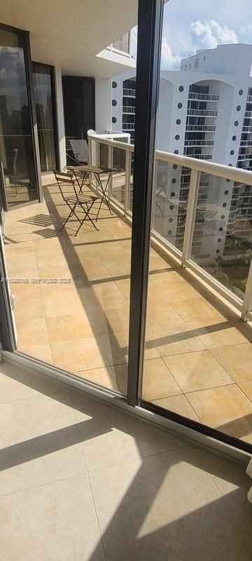 3600 Yacht Club Dr, Unit 1204, Aventura, FL 33180 Photo