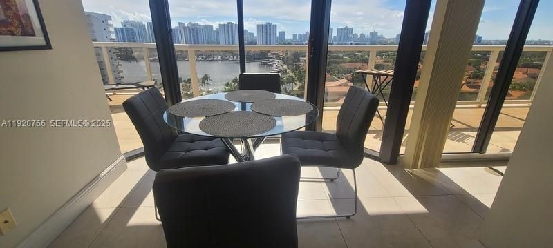 3600 Yacht Club Dr, Unit 1204, Aventura, FL 33180 Photo