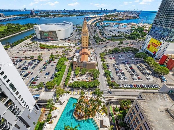 Unit 2416, Miami, FL 33132