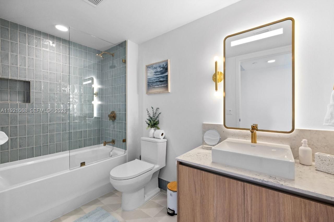 Please Call For Address, Unit 2416, Miami, FL 33132 Photo