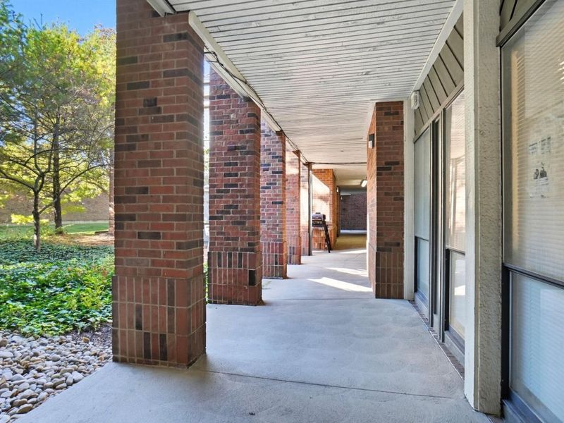 4700 Reed Road, Columbus, OH 43220 Photo 25