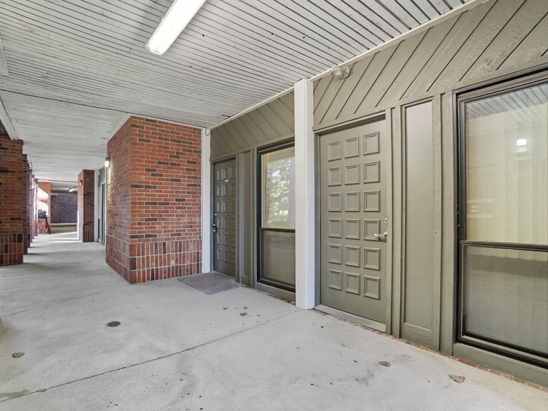 4700 Reed Road, Columbus, OH 43220 Photo 27