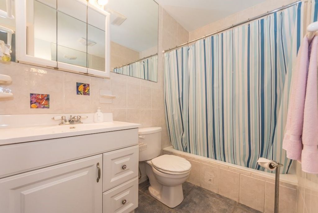 1315 Bayshore Drive, Unit 204, Fort Pierce, FL 34949 Photo