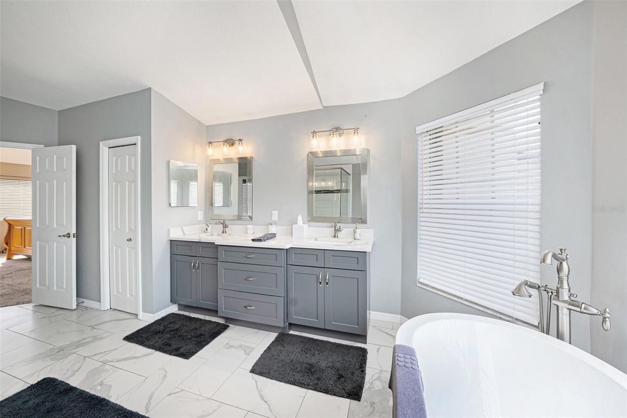 8805 Cross Landing Lane, Riverview, FL 33578 Photo