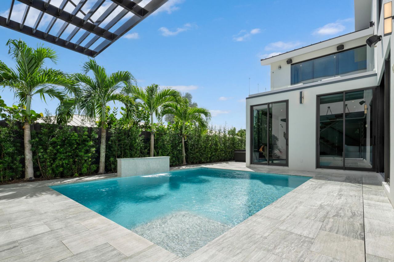 4444 Washington Road, West Palm Beach, FL 33405 Photo