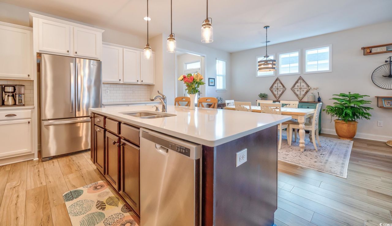 2052 Silver Island Way Photo 16