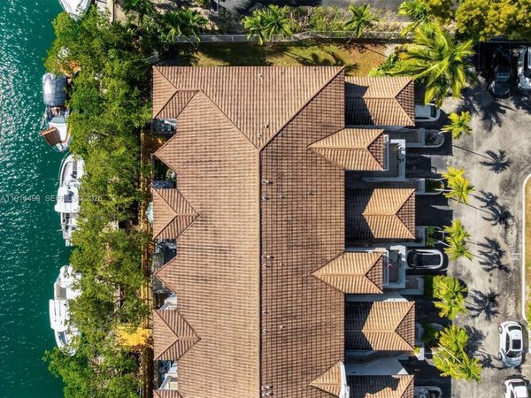 2404 NE 135th St, Unit 2404, North Miami, FL 33181