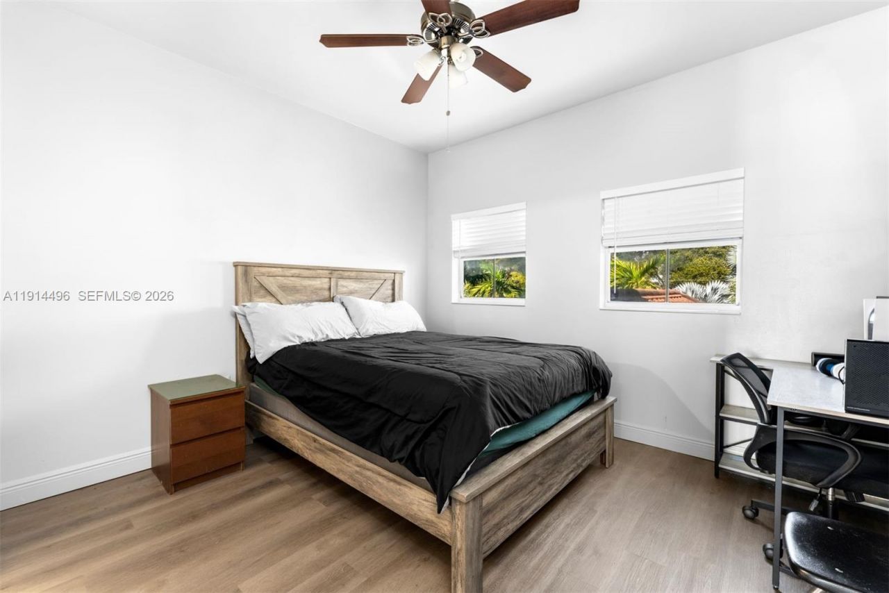 2404 NE 135th St, Unit 2404, North Miami, FL 33181 Photo