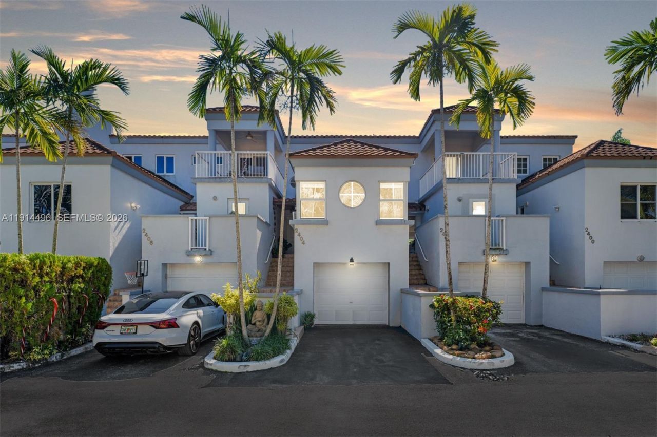 2404 NE 135th St, Unit 2404, North Miami, FL 33181 Photo