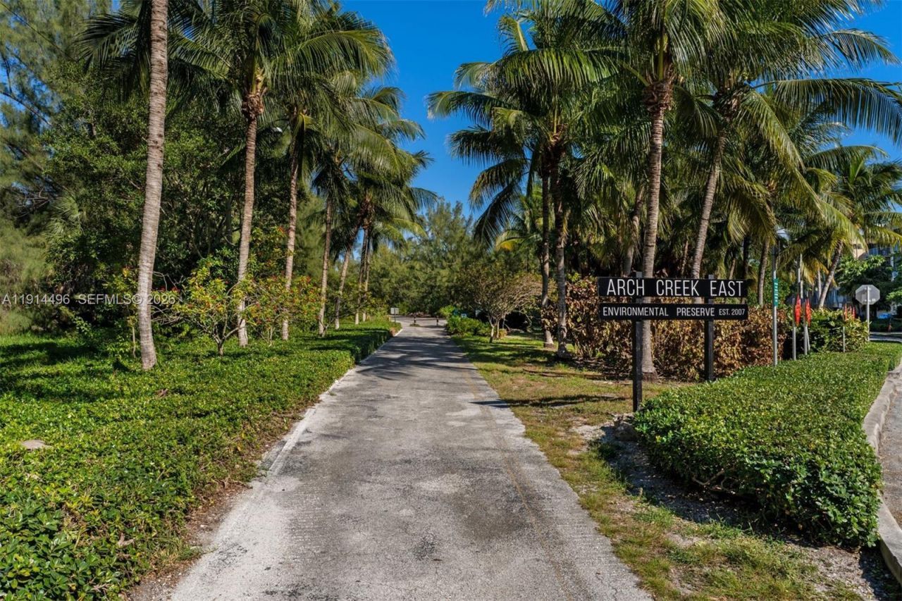 2404 NE 135th St, Unit 2404, North Miami, FL 33181 Photo