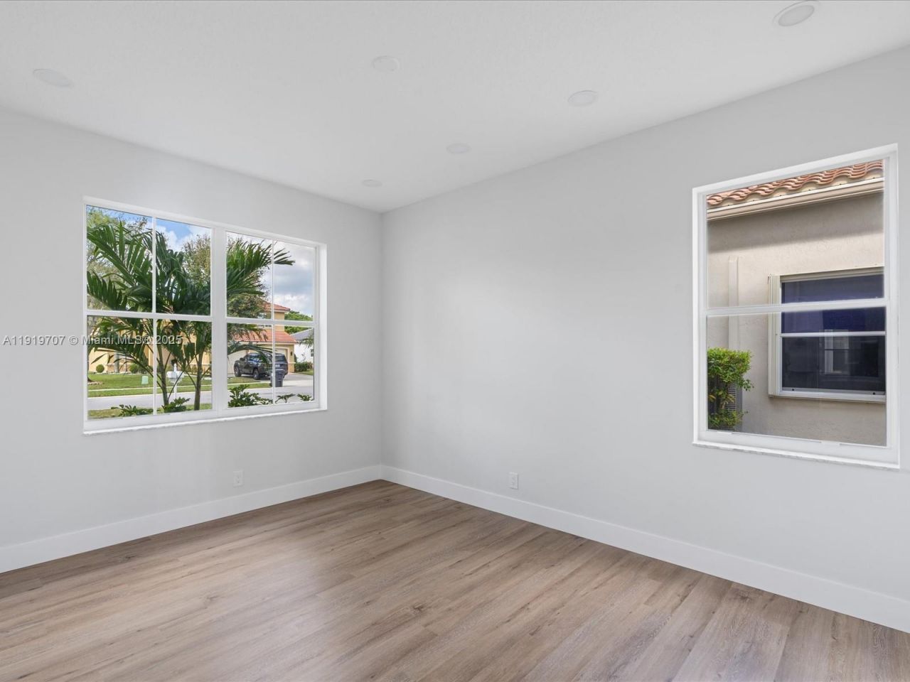 6758 Lake Nona Pl, Lake Worth, FL 33463 Photo