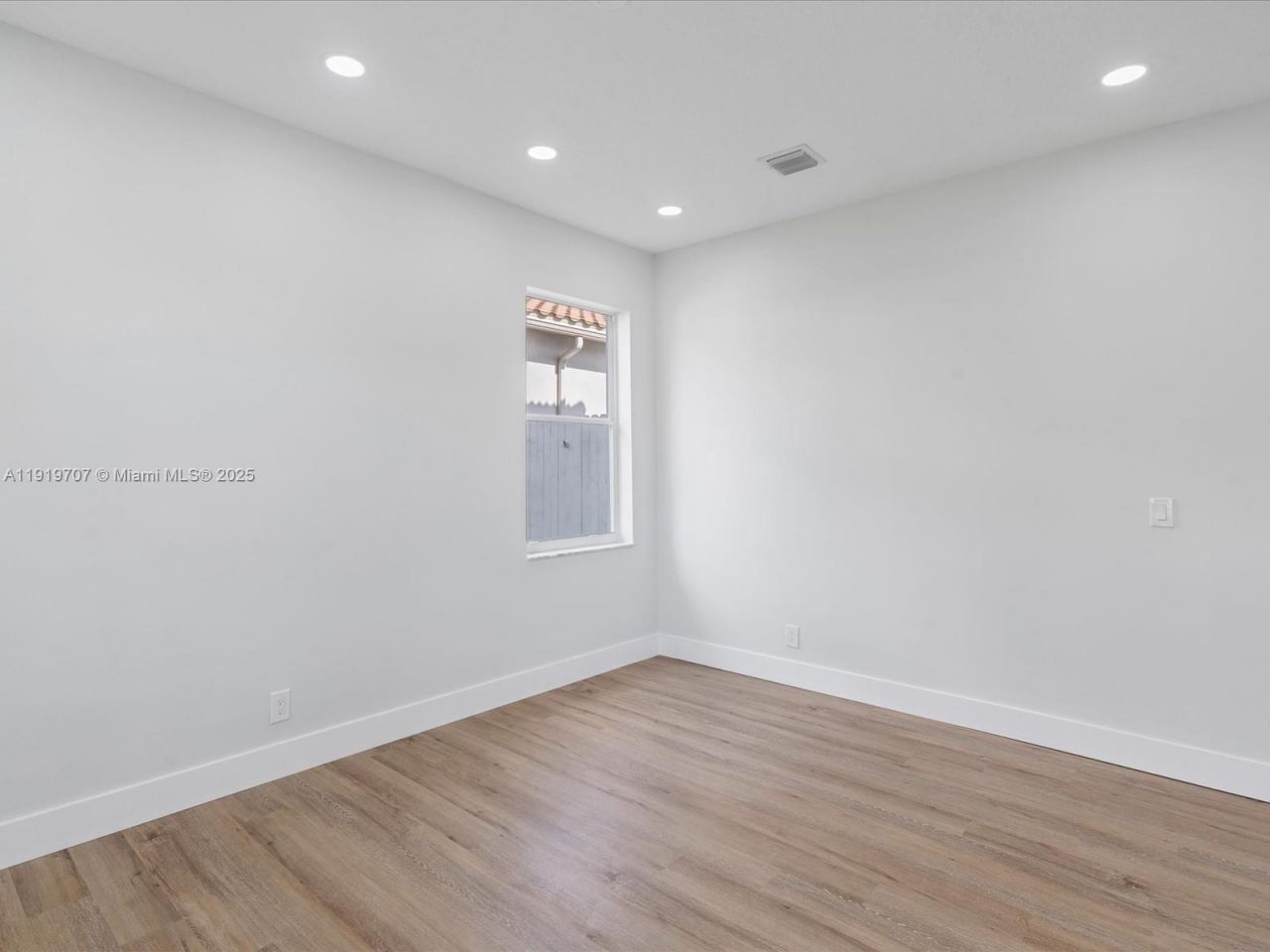 6758 Lake Nona Pl, Lake Worth, FL 33463 Photo