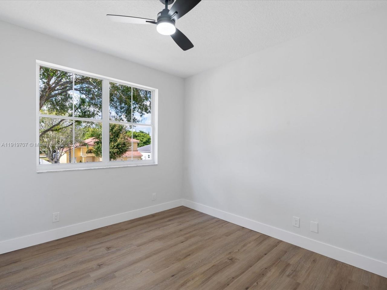 6758 Lake Nona Pl, Lake Worth, FL 33463 Photo