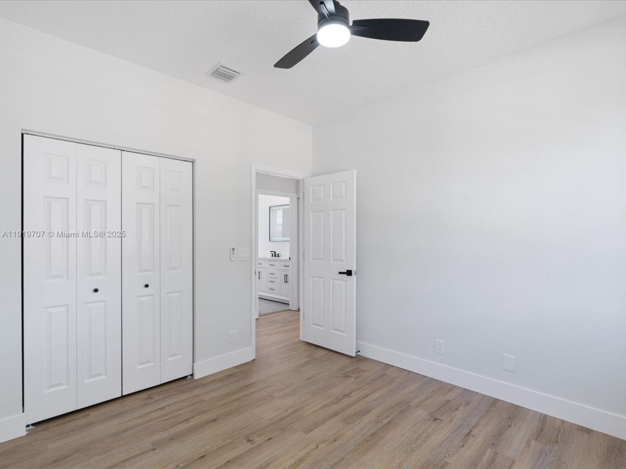 6758 Lake Nona Pl, Lake Worth, FL 33463 Photo