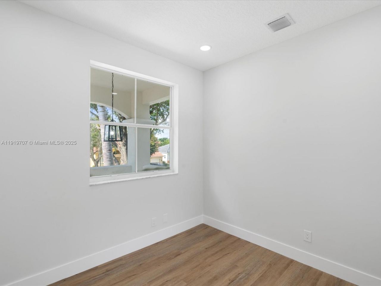 6758 Lake Nona Pl, Lake Worth, FL 33463 Photo