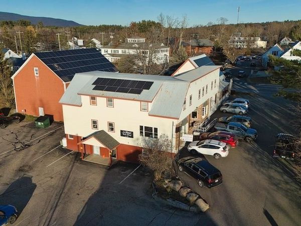 24 Pleasant Street, Conway, NH 03818