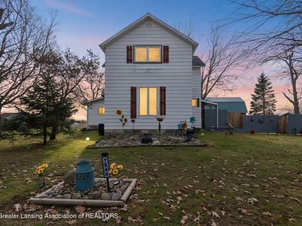 7245 Winegar Road, Perry, MI 48872