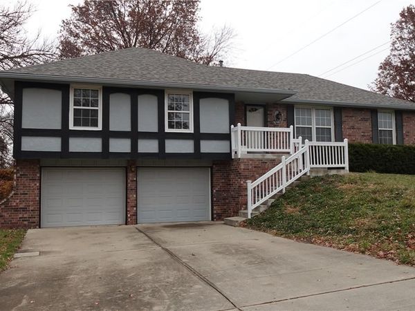 2010 NE 78th Street, Kansas City, MO 64118