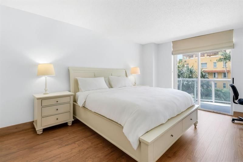 8855 Collins Avenue, Unit 2D, Surfside, FL 33154 Photo