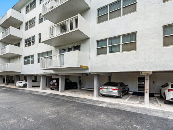 550 Bayshore Drive, Unit 506, Fort Lauderdale, FL 33304