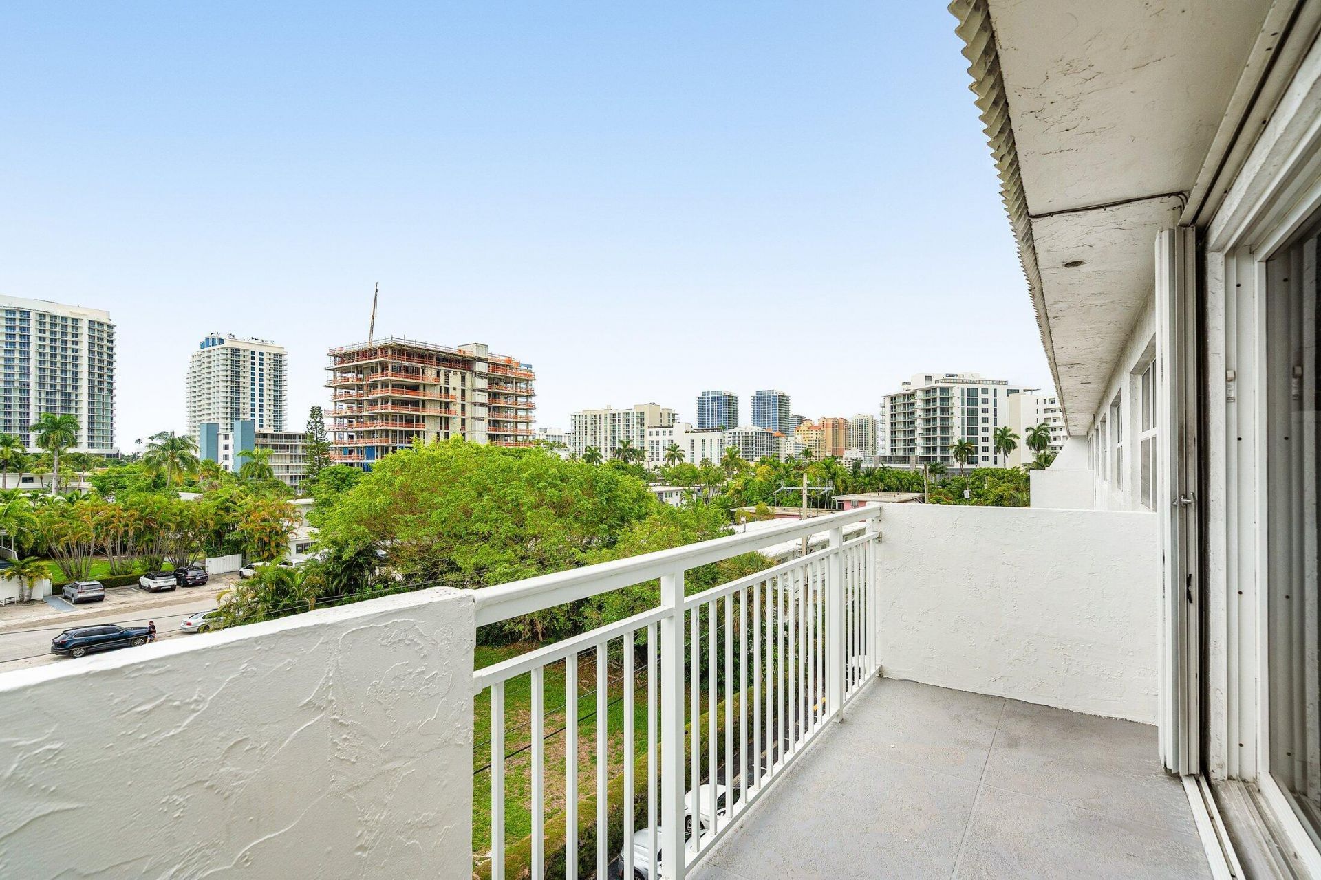550 Bayshore Drive, Unit 506, Fort Lauderdale, FL 33304 Photo
