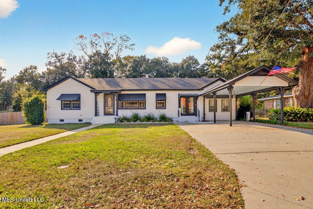 709 Rich Avenue, Gulfport, MS 39501 Main Photo