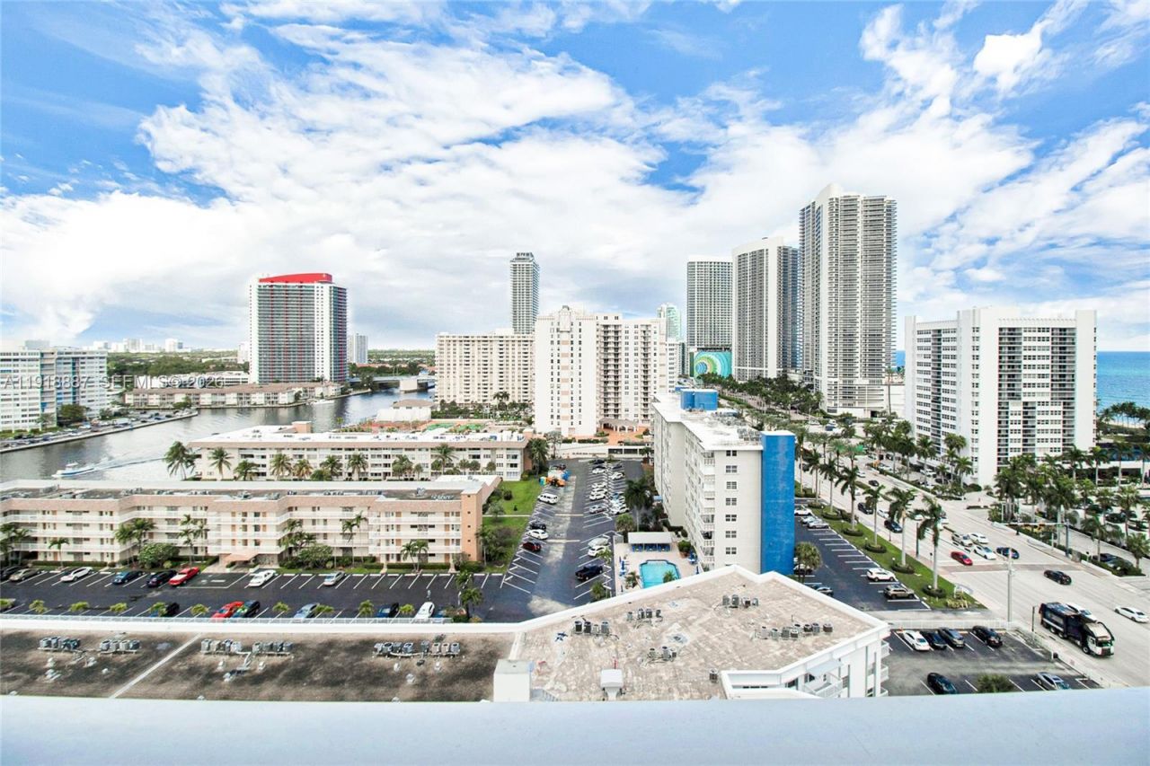 1945 S Ocean Dr, Unit 1410, Hallandale Beach, FL 33009 Photo