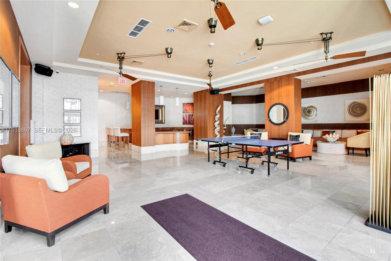 1945 S Ocean Dr, Unit 1410, Hallandale Beach, FL 33009 Photo