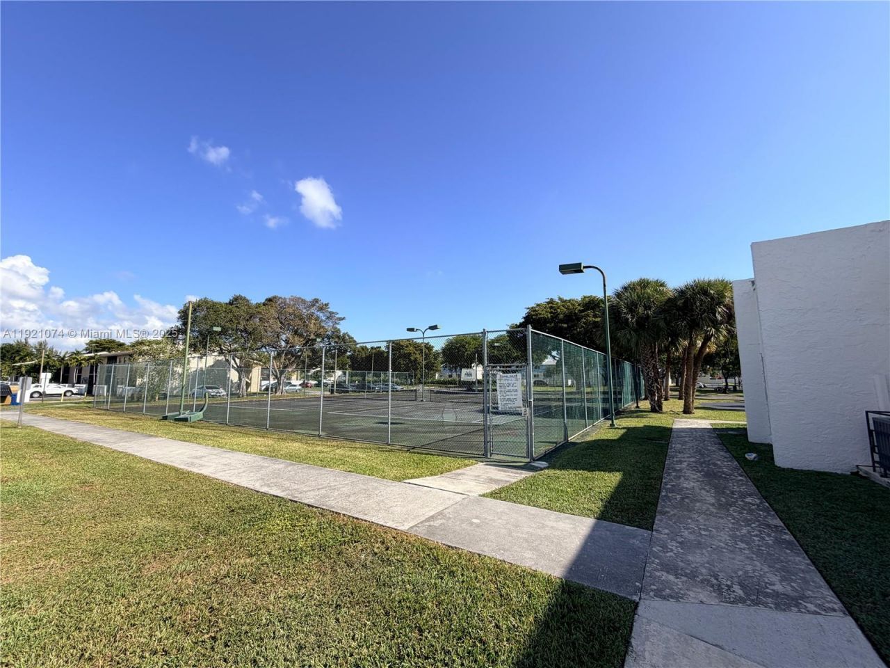 10350 SW 220th St, Unit 143, Cutler Bay, FL 33190 Photo