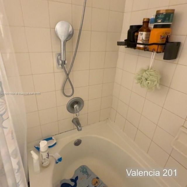 6001 SW 70th St, Unit 201, South Miami, FL 33143 Photo
