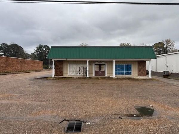 2006 Hwy 45 N, Columbus, MS 39705