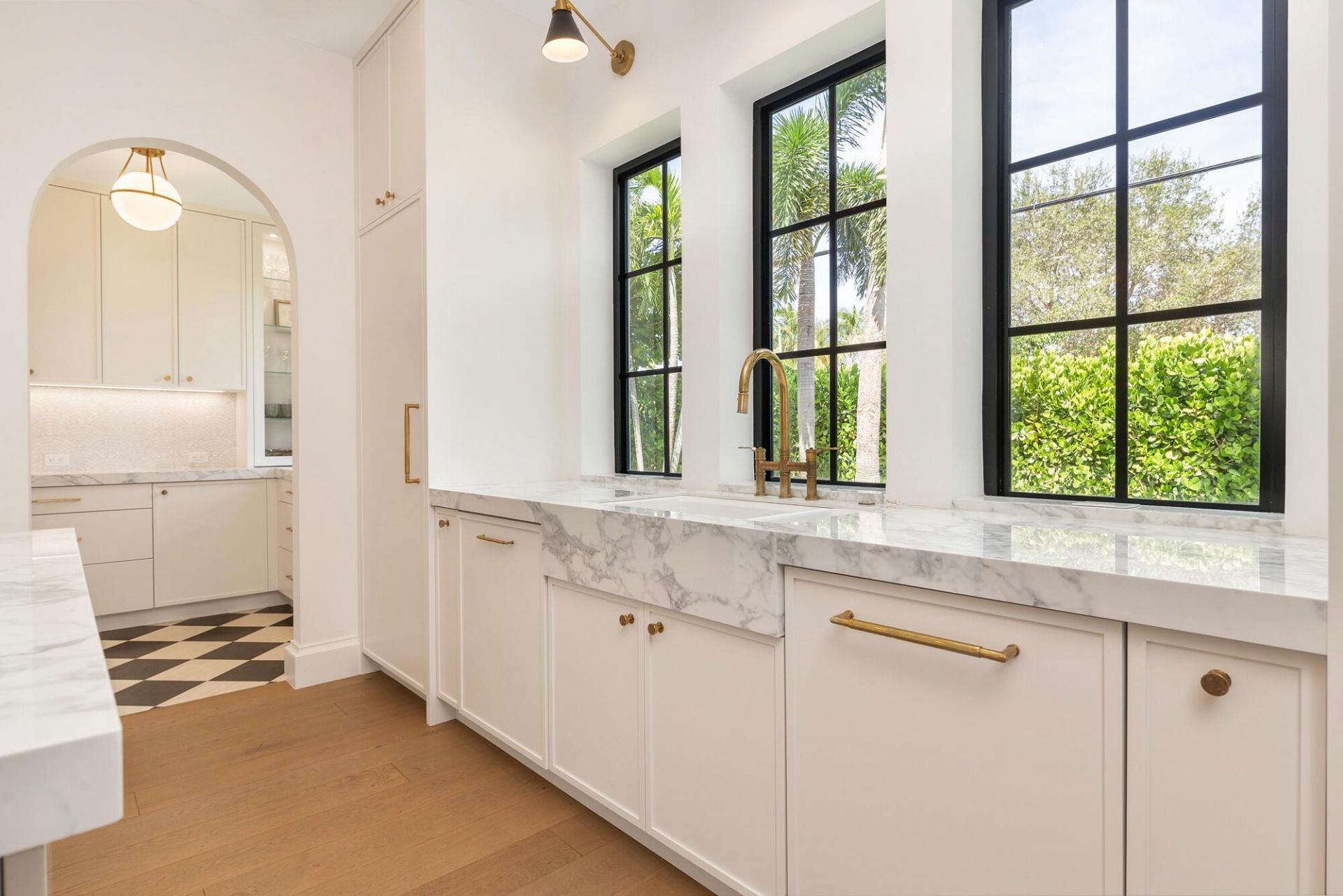 302 E Lakewood Road, West Palm Beach, FL 33405 Photo